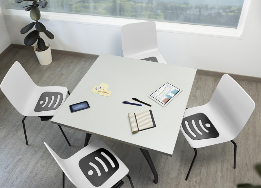 Silla sin reposabrazos blanca