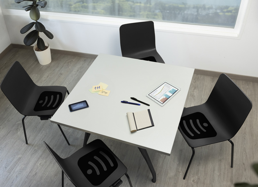 Silla sin reposabrazos negra