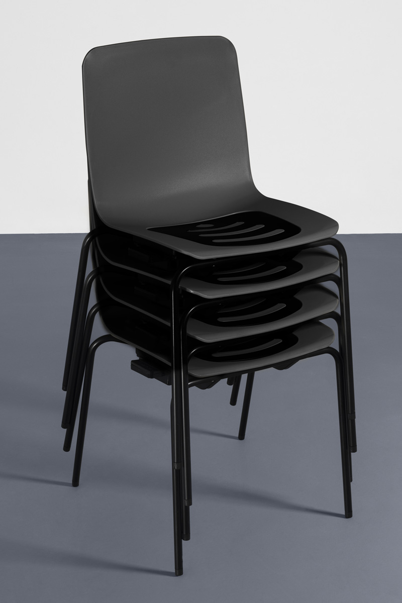 Silla sin reposabrazos negra